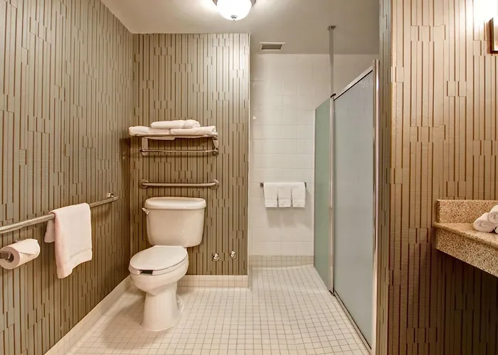 Queen Room Mobility accessible