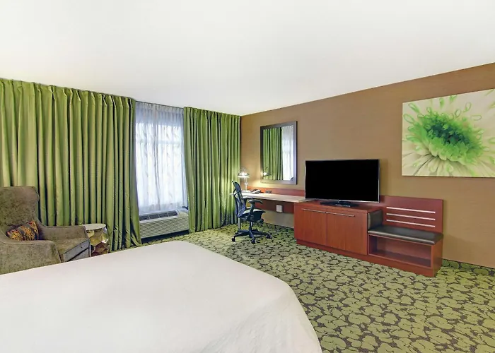 Queen Room Mobility accessible