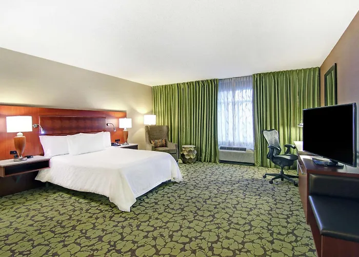 Queen Room Mobility accessible
